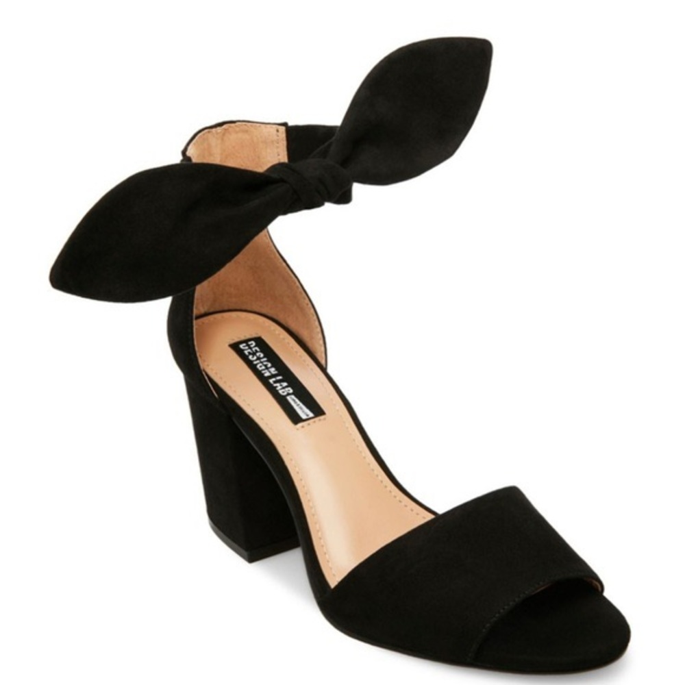 Design lab black one ankle tie heel